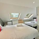 Large House In Chelsea